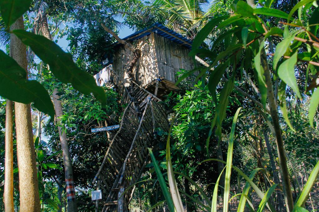 מלון Batununggul Nyuh Bengkok Tree House מראה חיצוני תמונה