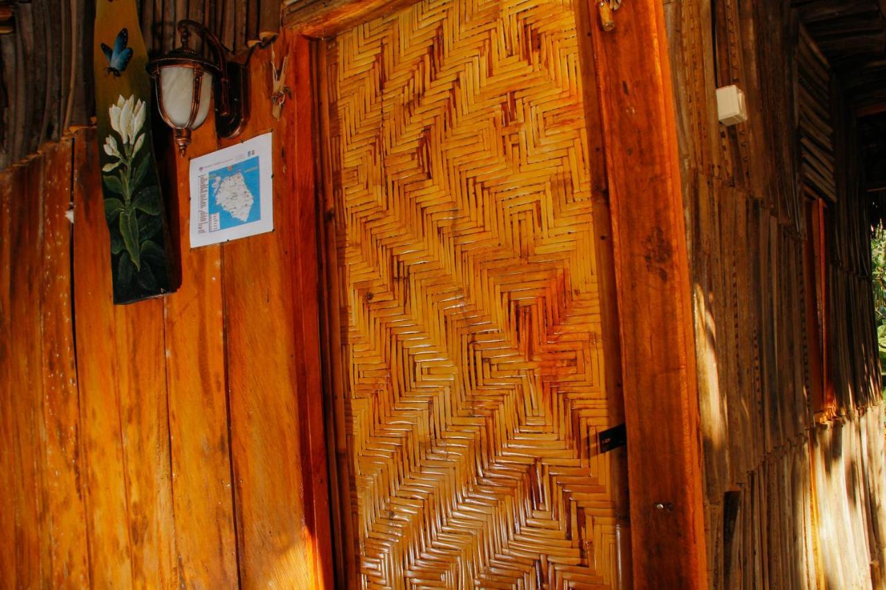 מלון Batununggul Nyuh Bengkok Tree House מראה חיצוני תמונה